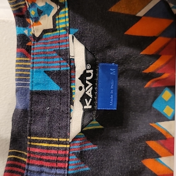 Kavu long sleeve button up, medium - Picture 3 of 4
